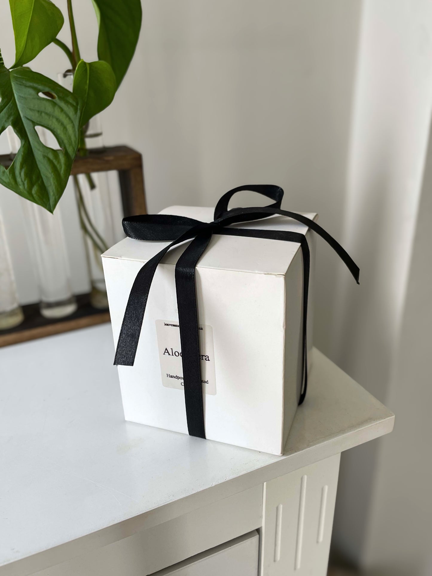 Candle gift box