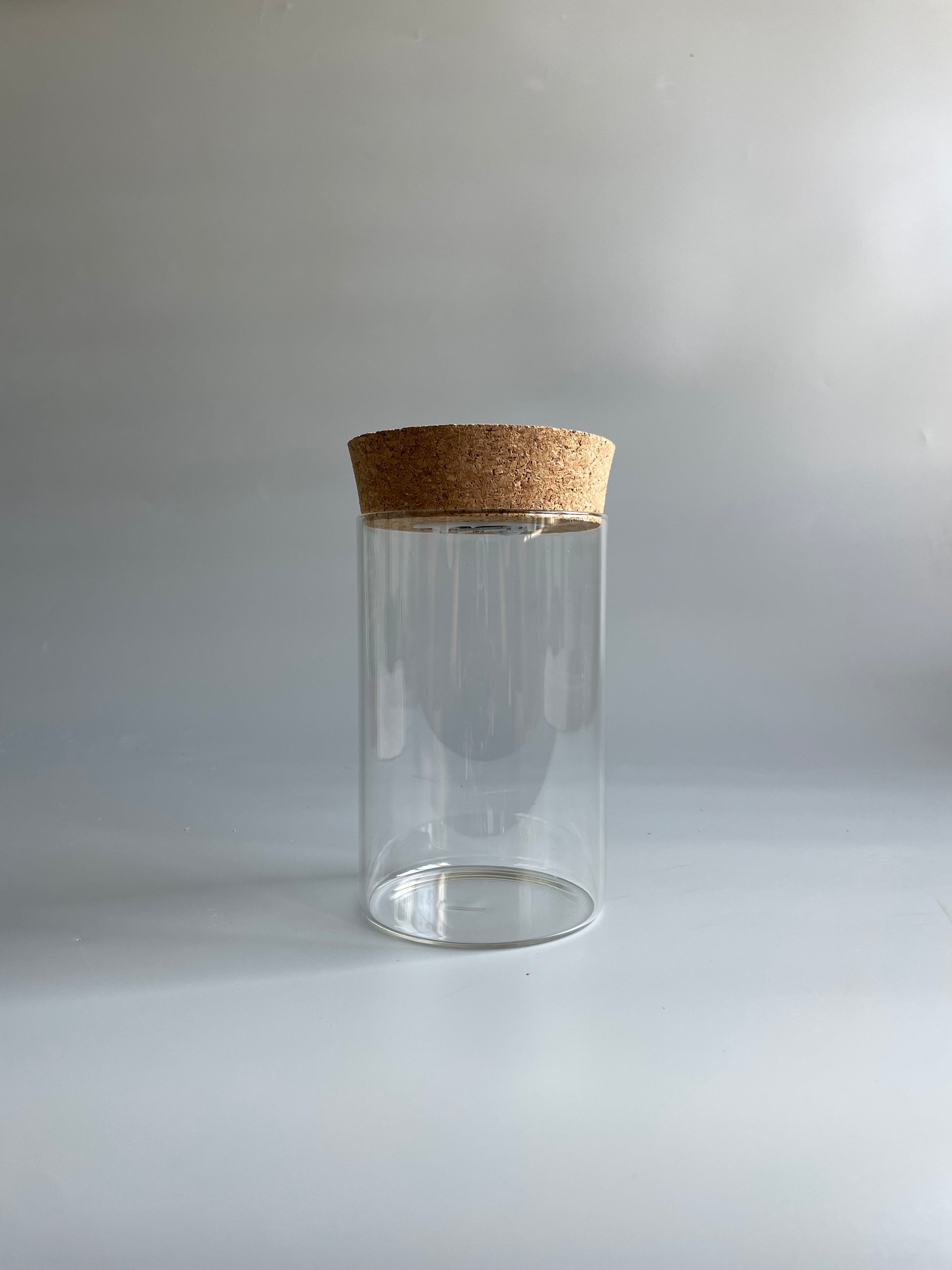 Tube terrarium container with light
